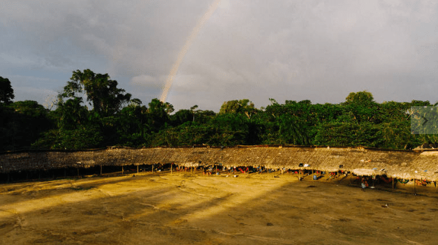 Aldeia Yanomami. Fonte: Christian Braga/Isa